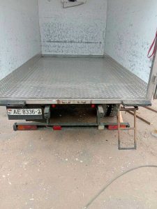 Ремонт пола фургонов рефрижераторов, изотермических фургонов для владельцев грузовой техники в Пскове и Псковской области